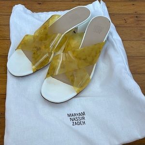 Maryam Nassir Zadeh MNZ Yellow and White Lauren Slide EU40